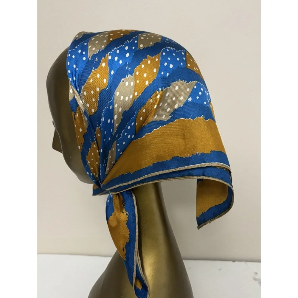 Vera Neumann 60s Mod Scarf Square 23